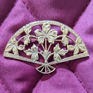 Vintage Fan Brooch Art Nouveau Deco Floral Filigree Flower Vining Leaves